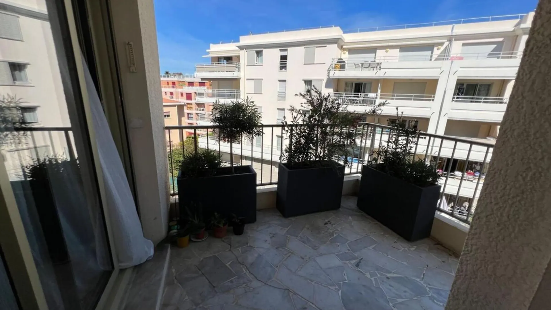 Juan Les Pins - 4 People - Near The Beach أنتيب 0*,  فرنسا